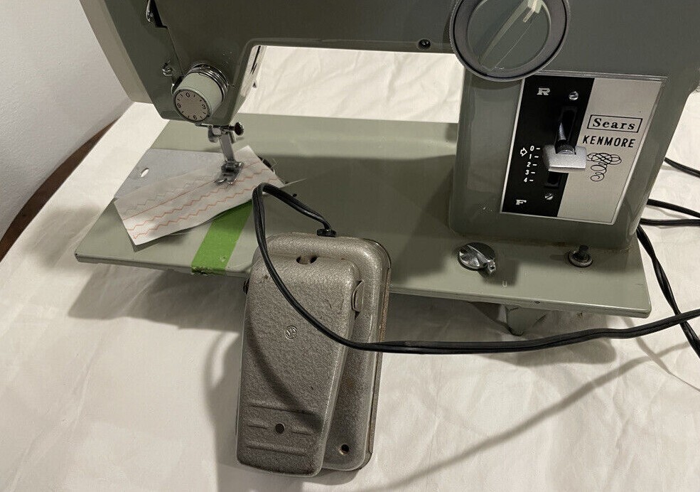 VINTAGE Sears Kenmore Sewing Machine 158.130