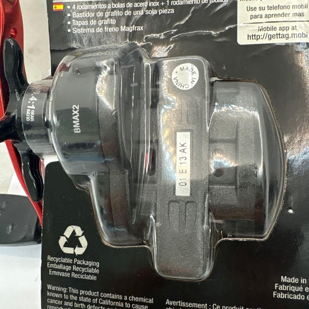 Abu Garcia Black Max baitcasting reel