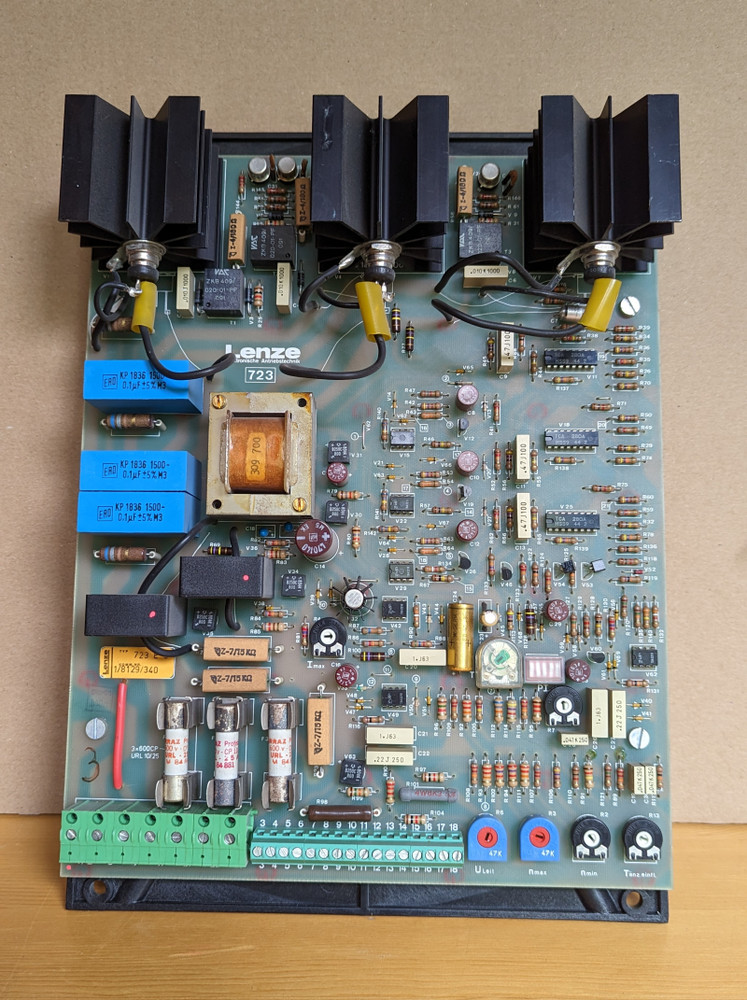 Genuine Lenze 723 E3 9.9kVA 3-phase Industrial Motor Controller