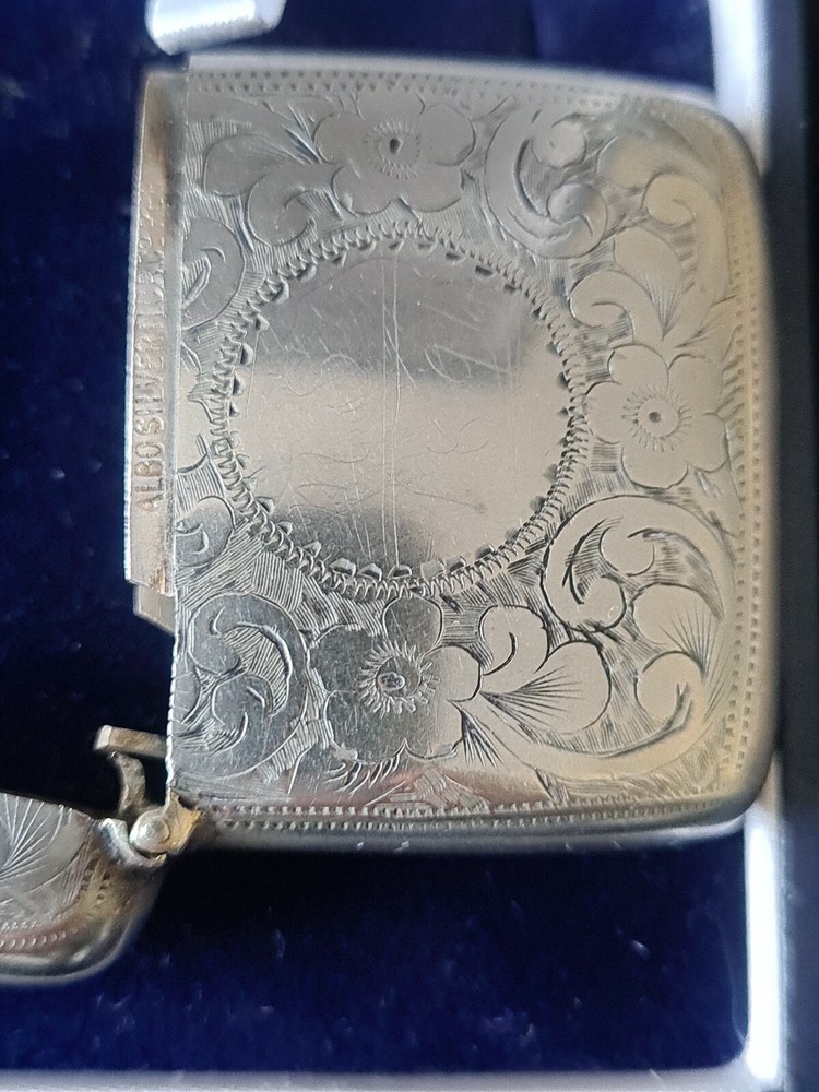 Antique Alba silver vesta case
