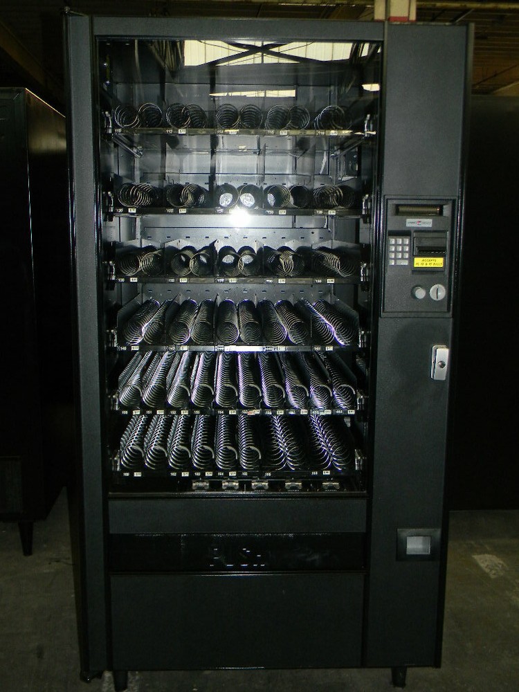 AP 123 REFURBISHED 5 WIDE SNACK VENDING MACHINE AUTOMATIC PRODUCTS
