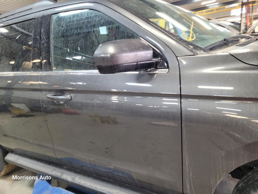 EXPEDITON 2019 Air Shutter 2104156