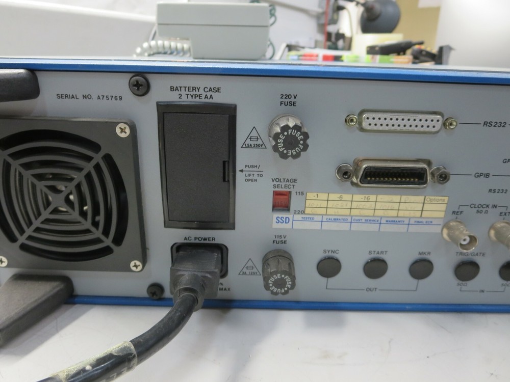 LeCroy, 9100 & 9100CP, Arbitrary Function Generator & Keypad, Unit Powers On