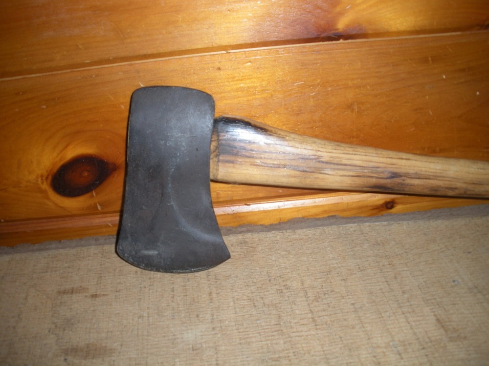 Vintage TRUE TEMPER KELLY PERECT Single Bit Axe / Early Axe