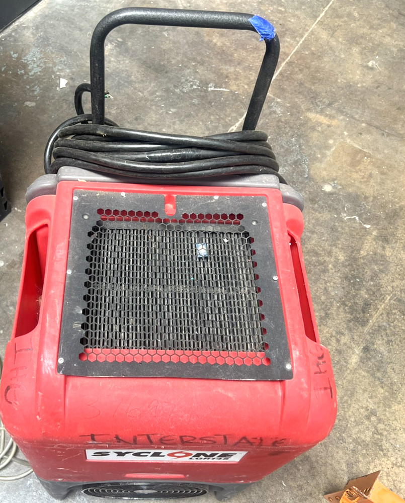 Syclone LGR145 Commercial Dehumidifier / Tested Working