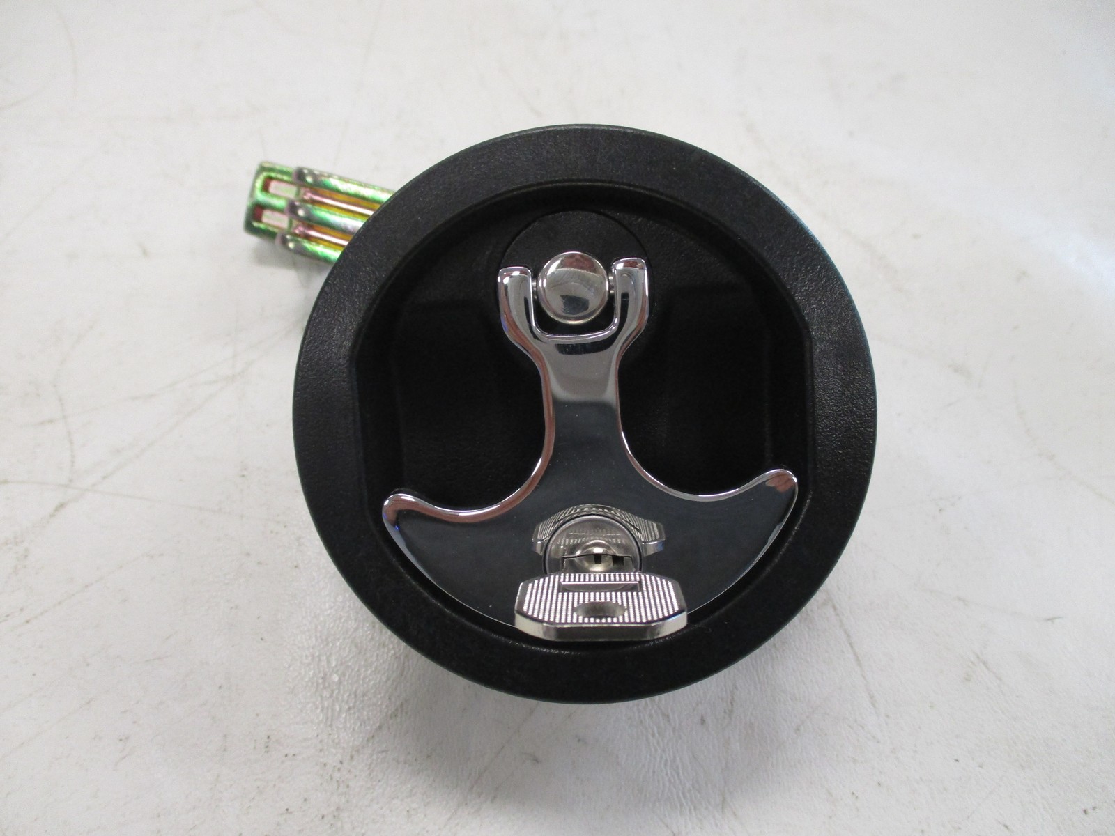 WHITECAP 3" T - STYLE LOCKING LATCH W/ KEY BLACK & CHROME S-9415B MARINE BOAT