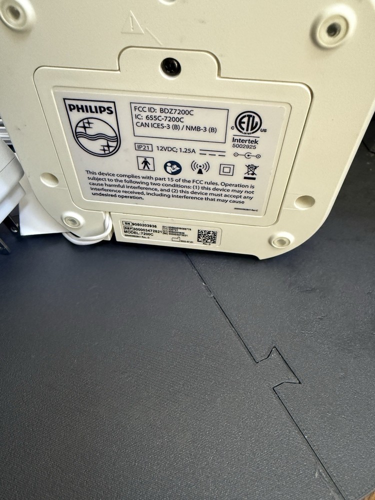 Philips Lifeline 7200C Monitored Alert System Base Station & Power Adapter