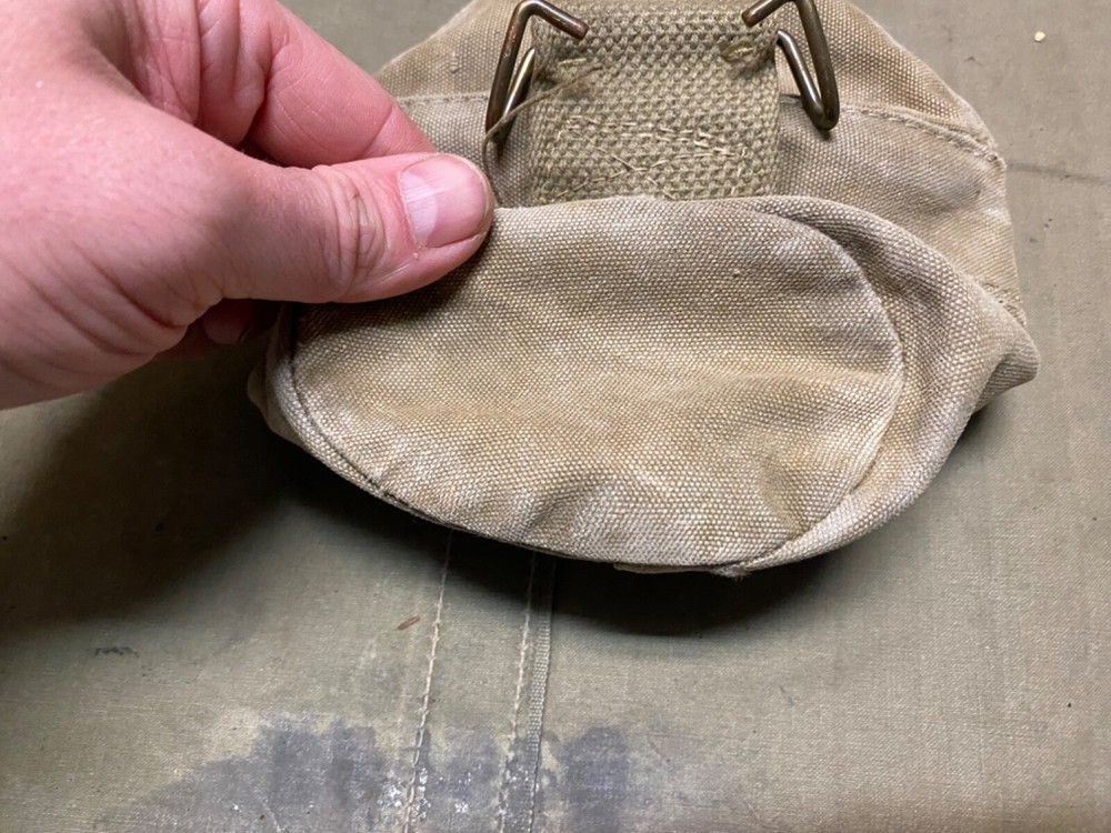ORIGINAL WWII US USMC MARINE P1941 3RD PATTERN CANTEEN COVER