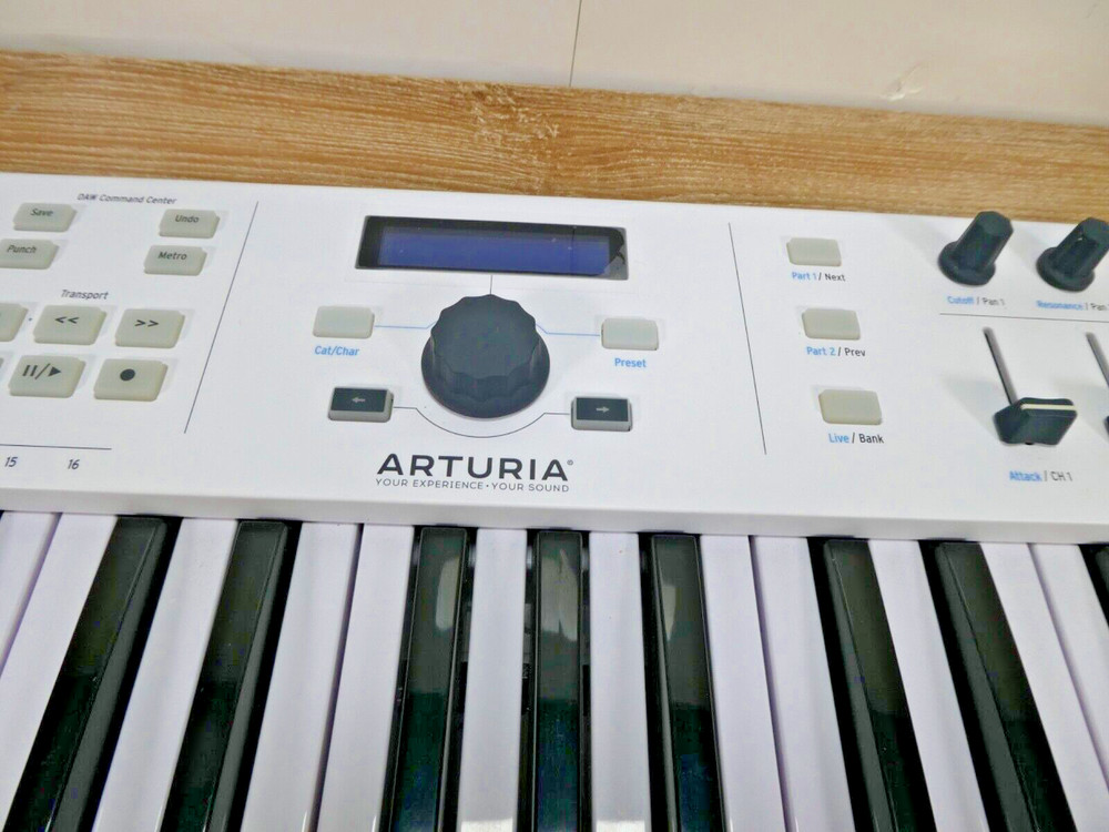 Arturia Keylab 61 Essential USB/MIDI Controller