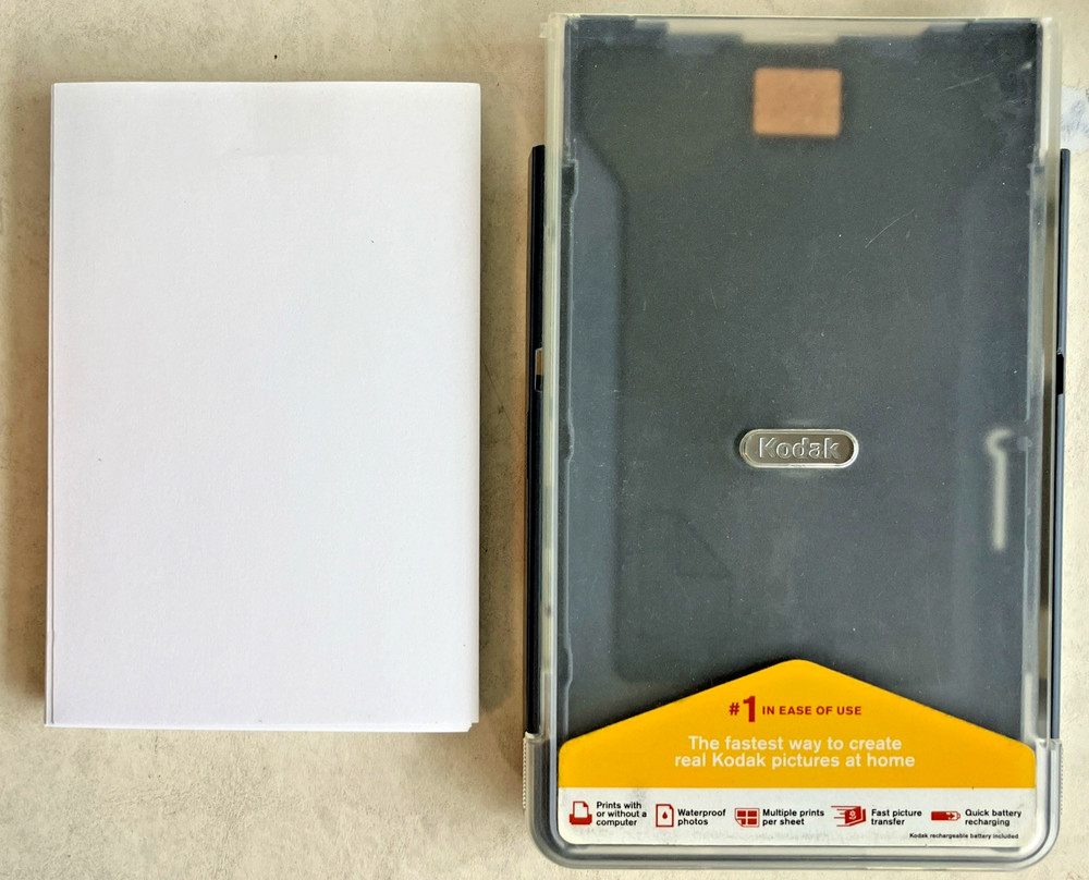 Kodak EasyShare Printer Dock 3 / Printer Tray & 40 Pcs. New Paper / Sample Pack