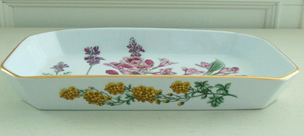 Spode "Stafford Flowers" 14" Rectangular Oven to Table Baker -Weigela & Lavender