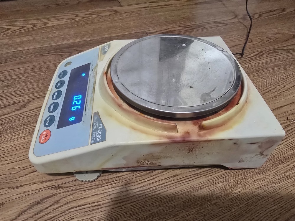 A&D FX-3000iN Precision Lab Balance, Compact Scale 3200g