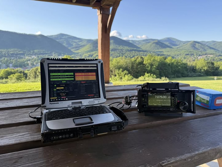 Toughbook CF-19 MK3 HAM Radio Triple Boot Laptop w/SDR 512GB SSD 4 GB & Serial