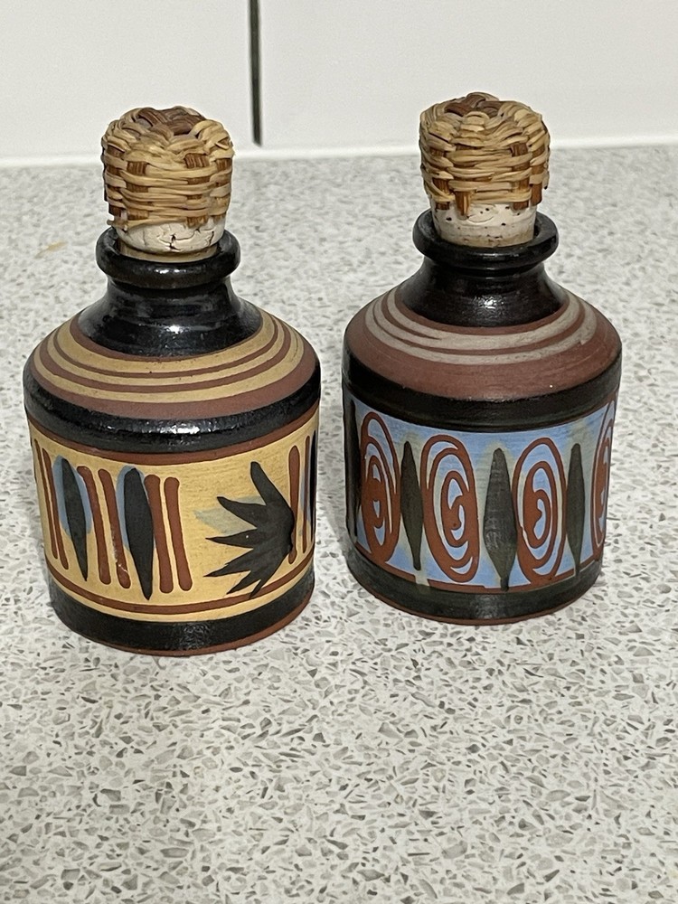 2 SMALL PRIDDOE'S STUDIO POTTERY HAND PAINTED "CIDER" BOTTLES PAIGNTON DEVON