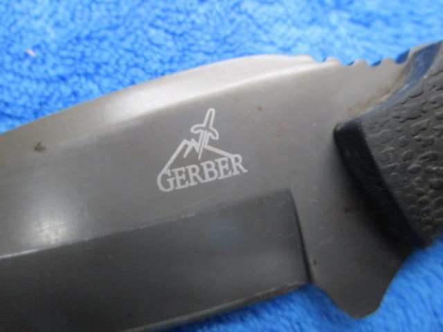 ORIGINAL VINTAGE GERBER DROP POINT DISCONTINUED FIXED KNIFE AND SHEATH