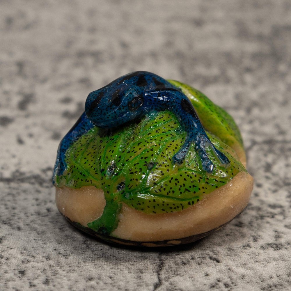 Blue And Green Frog Tagua Carving