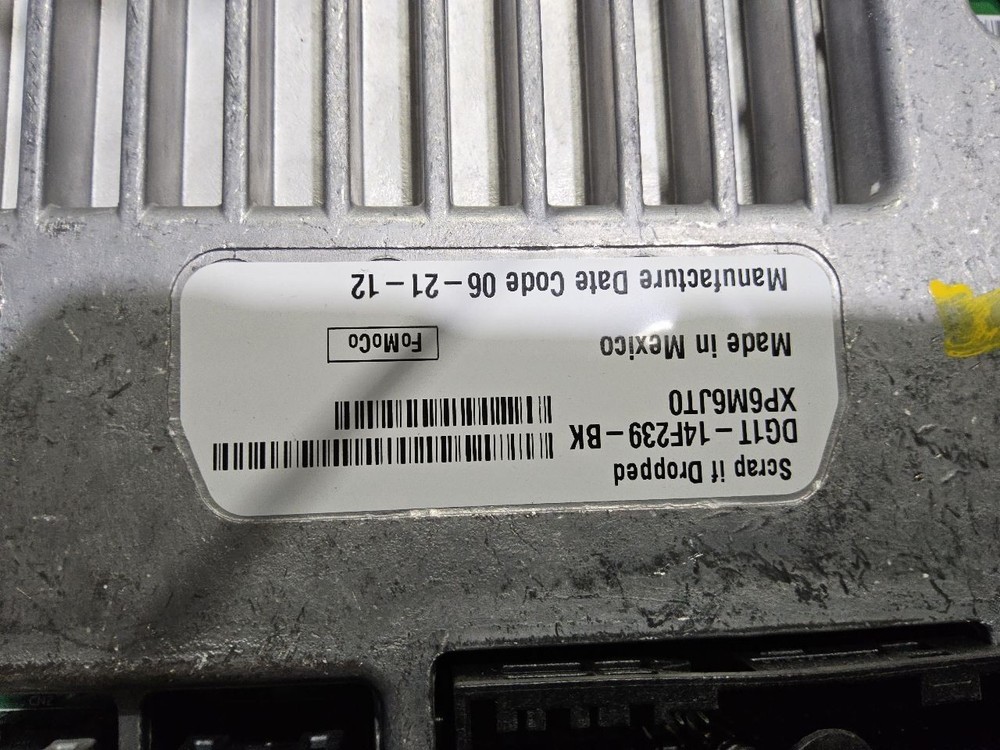 2013-2016 Ford Taurus Center Dash 8" Display Screen