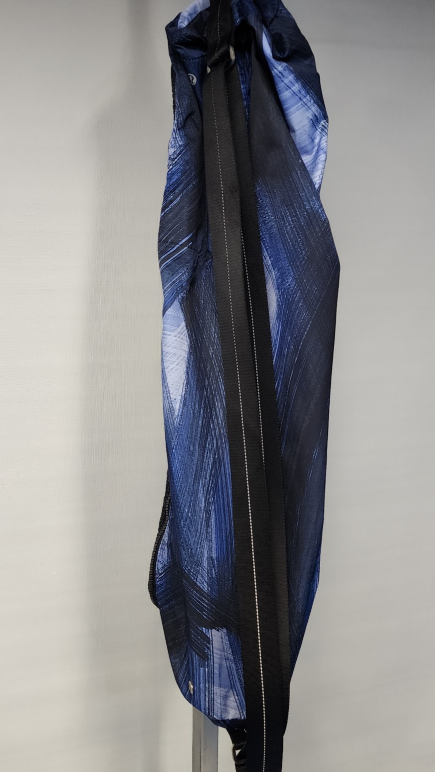 Lululemon Drishti Yoga Tote Wind Chill Sprinkler Black / Black Mat Bag 30" O/S