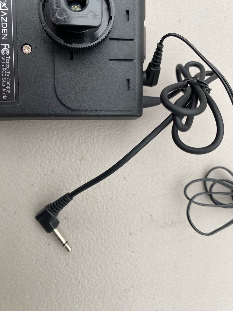 Azden WLX Pro VHF System Wireless Lapel Microphone System, excellent condition