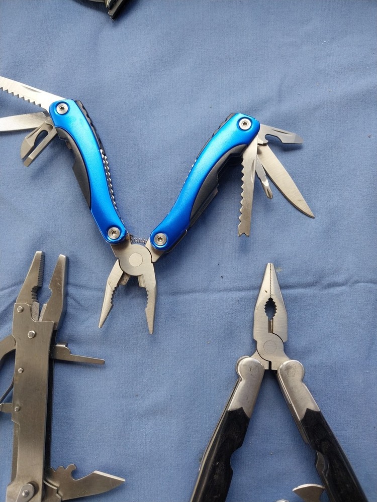 3 Survival Tool - Foldable With Multiple Gadgets