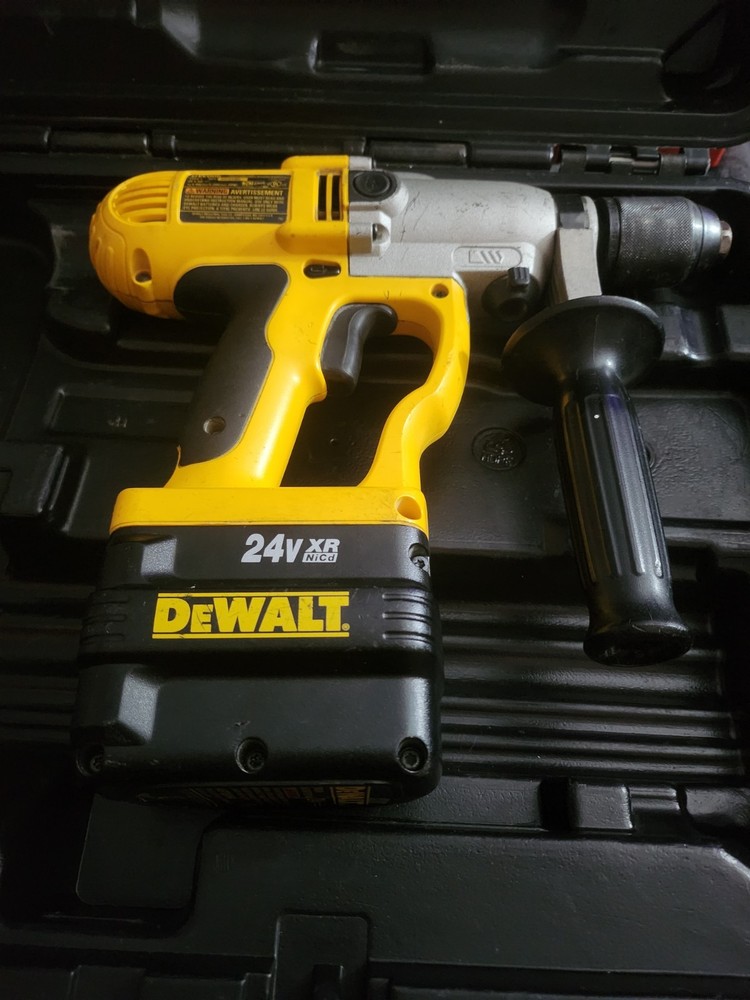 Dewalt 24V 1/2" Cordless Drill/ Hammer Drill DW006