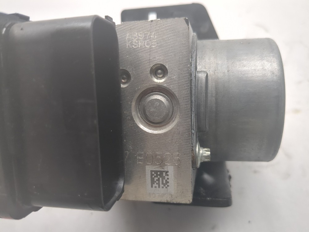 12-16 Harley Davidson FLD Dyna Switchback ABS Pump Control Module 48340-12