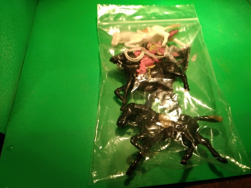 A Mixed Lot Of Collectables