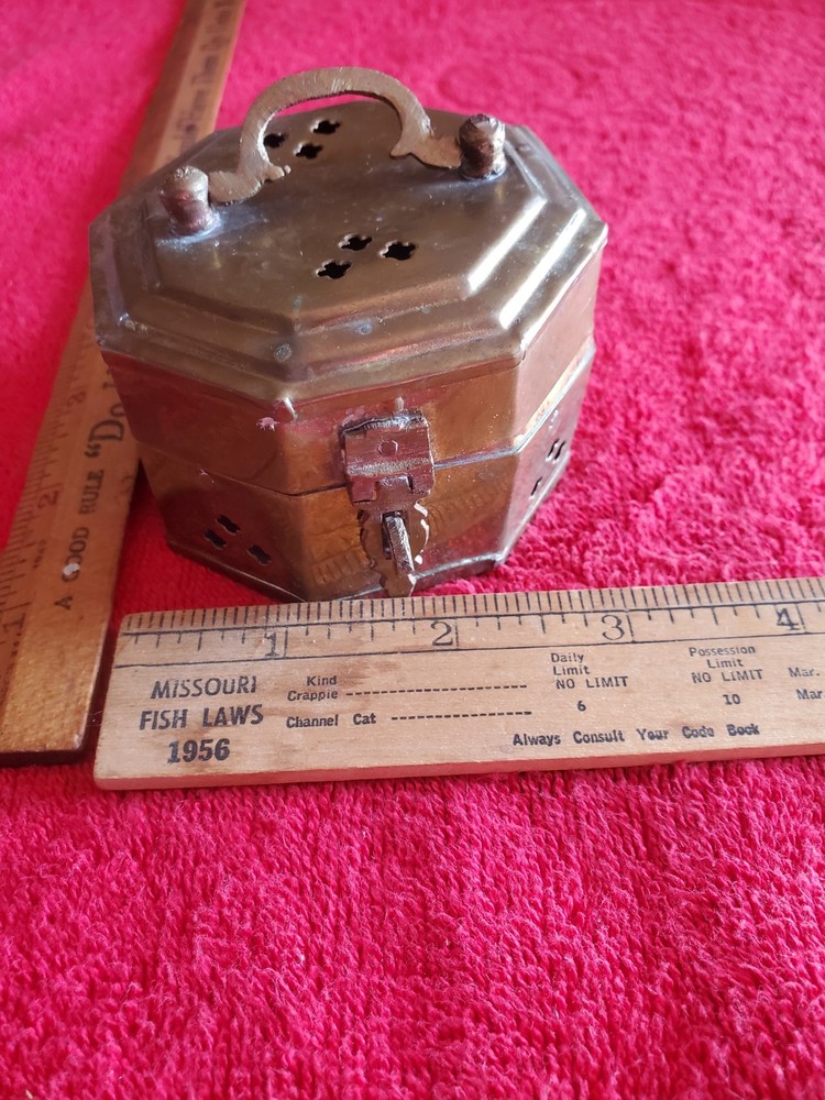 Vtg Cooper Trinket Box.