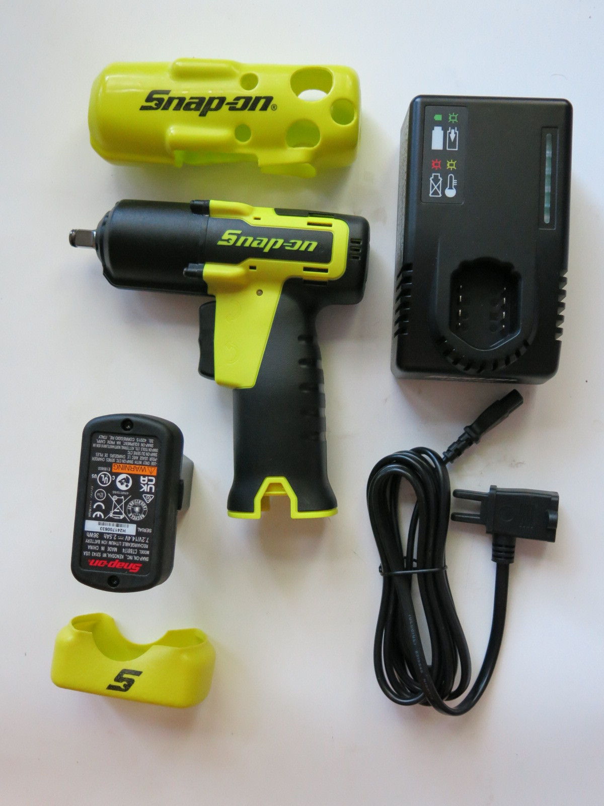 Snap-On CT761 Hi-Viz Impact Wrench 3/8" 14.4v Cordless Battery Charger Boots Set
