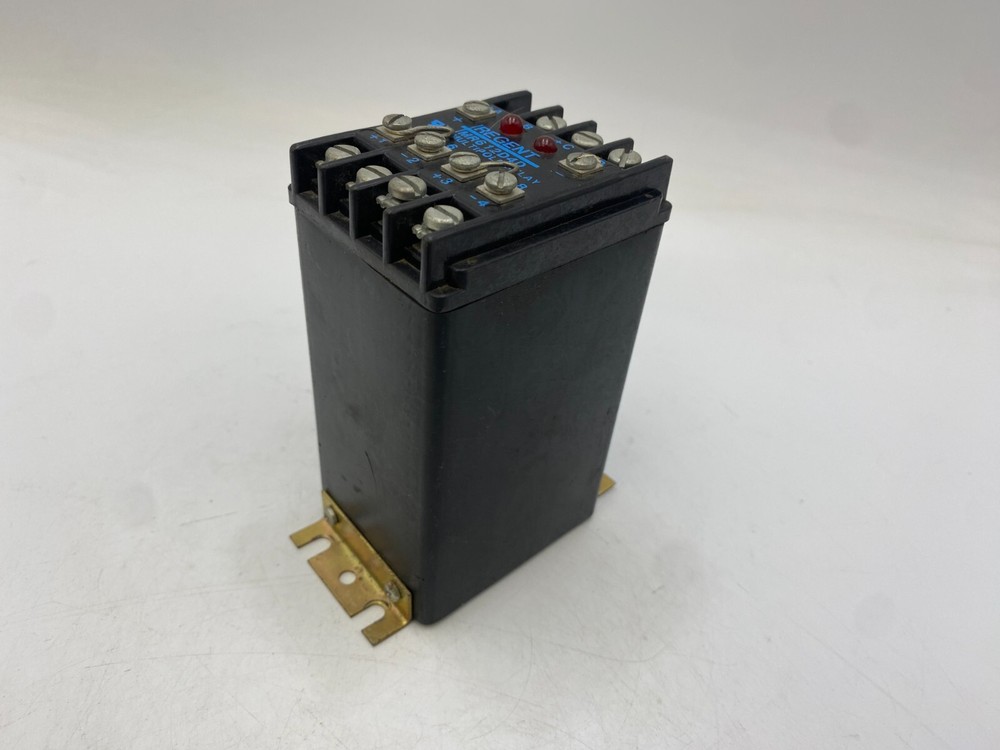 Regent Controls MR612D4D Solid State Multipole Relay Black 1 AMP 3-32VDC Used