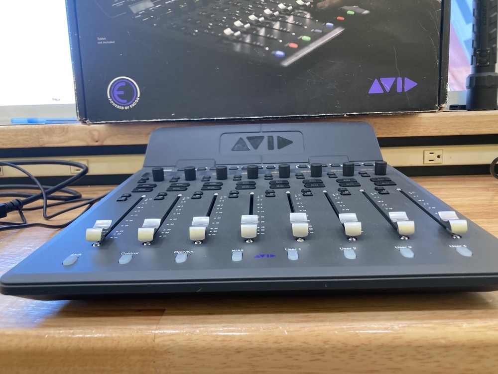 AVID S1 COMPACT 8-FADER CONTROL SURFACE-GOOD CONDITION!!!!