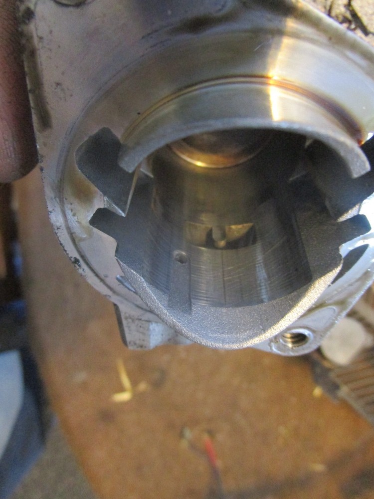 MTD murray M2510 trimmer engine cylinder jug spark plug