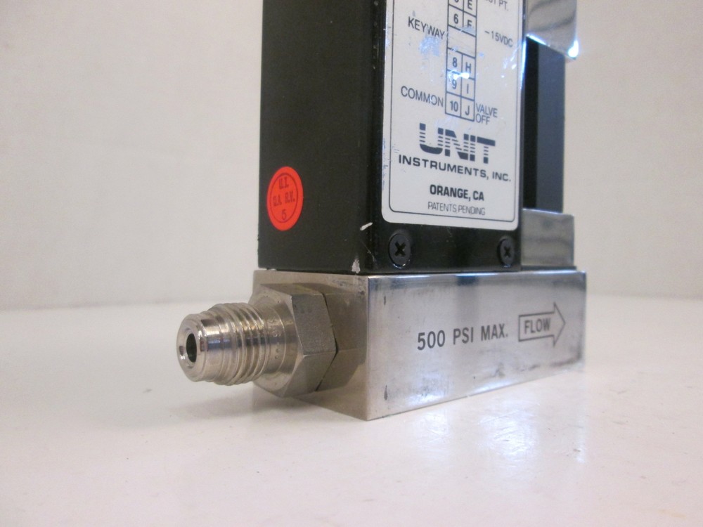 Unit UFC-1000, MFC, Mass Flow Controller, CCL4, 100 SCCM, Used