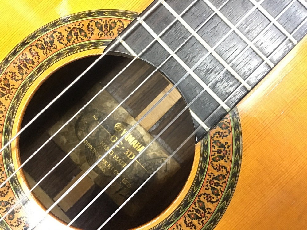 Yamaha GC-3D Classical Guitar 1971? Solid Top, Parisan Back