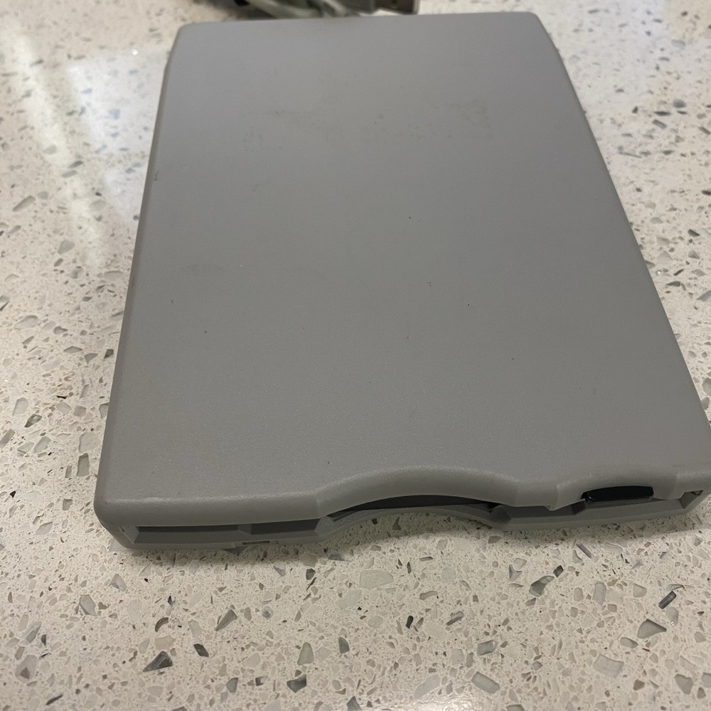 SmartDisk FDUSB-TM2 3 1/2” Floppy Disk Reader Untested Very Clean