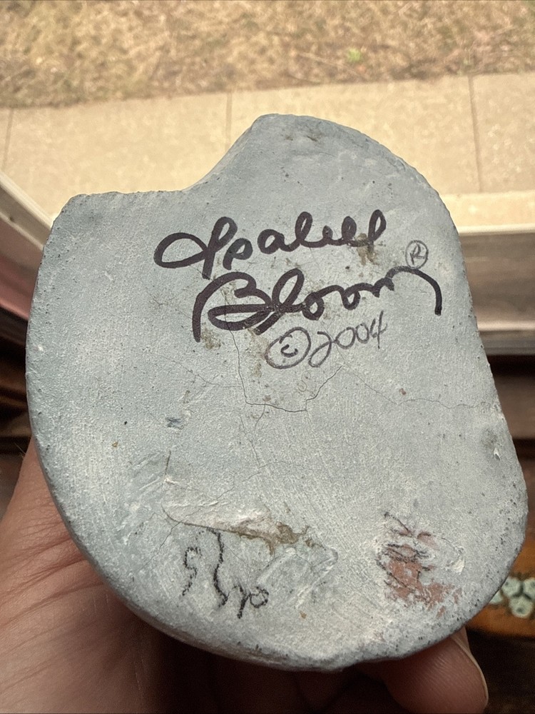 Isabell Bloom Eagle Figurine Signed 2004 – Cast Stone Bird Statue 9”