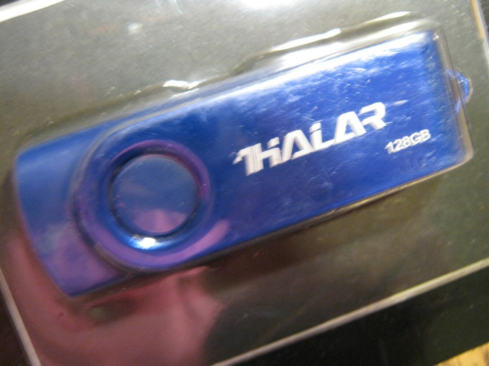 THKAILAR USB Flash Drive 128GB Blue New & Sealed