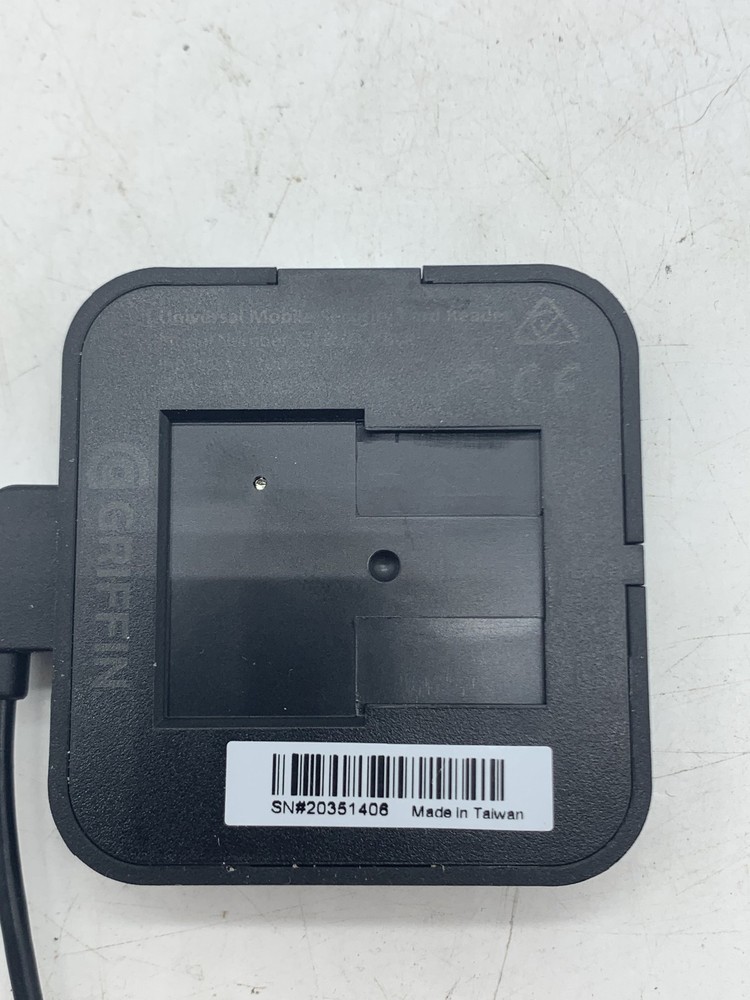 Griffin Universal Mobile Security Card Reader Model GFB-043-BLK Fair Condition