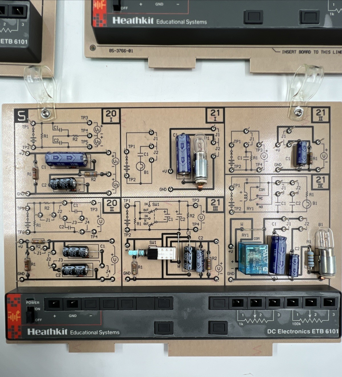 Heathkit Educational Systems ETB 6101 DC Electronics 5 Circuit boards with Case