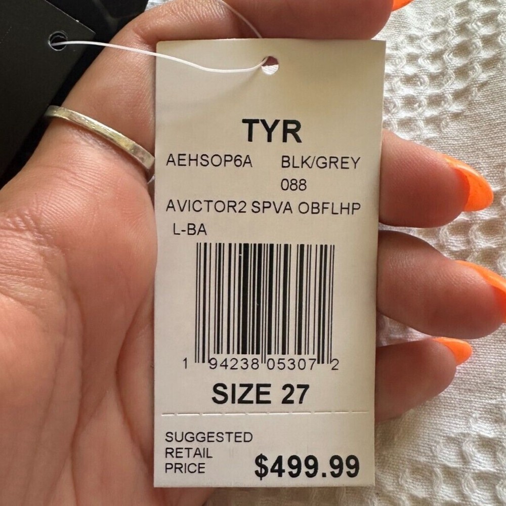 TYR Avictor Open Back Kneeskin Size 27