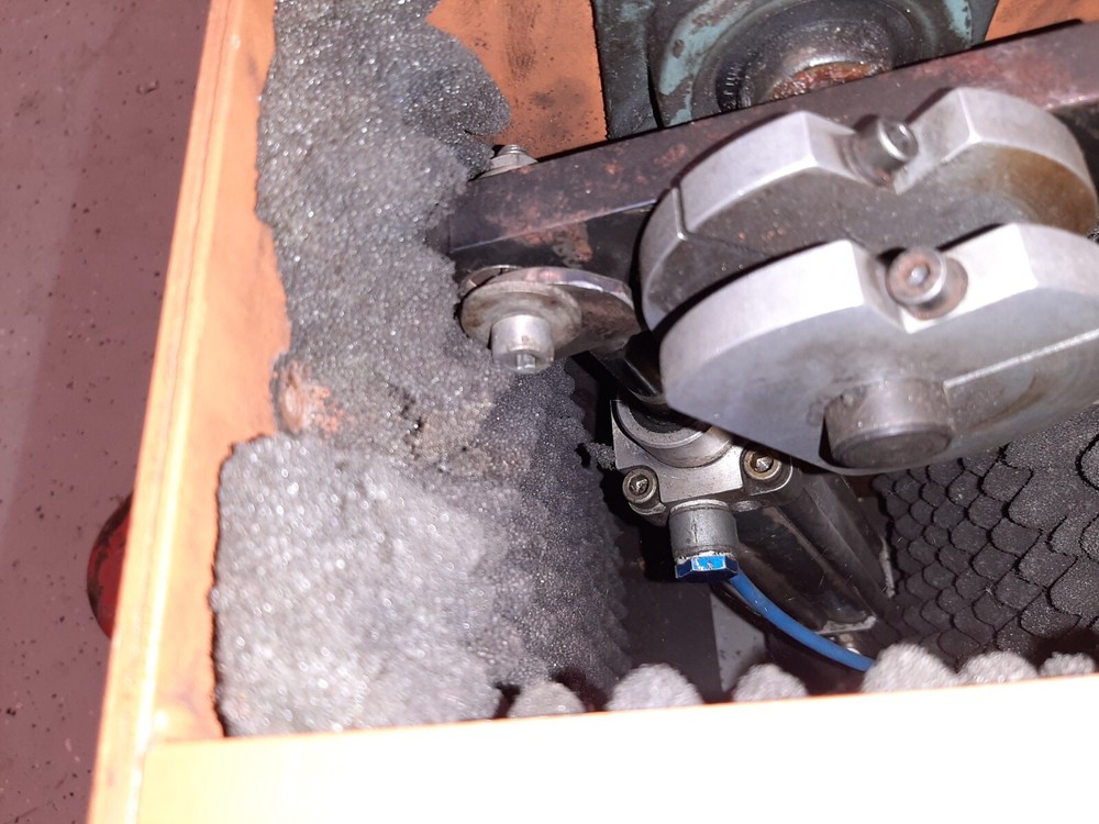 Pneumatic press