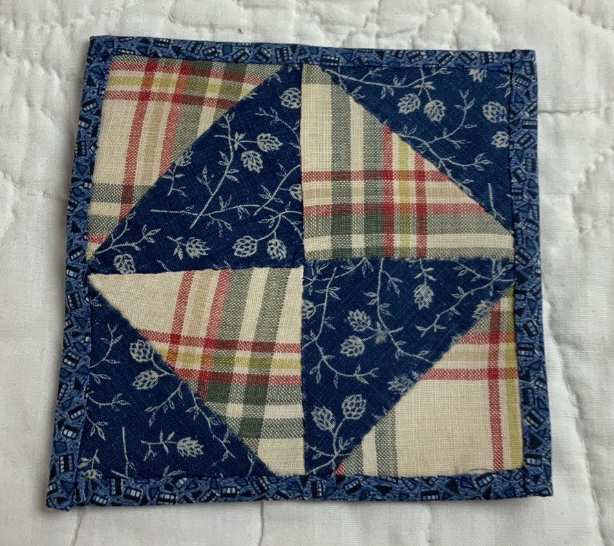 Antique Patchwork Quilt Table Topper Or Doll Quilt, Four Patch W/ Triangles Blue