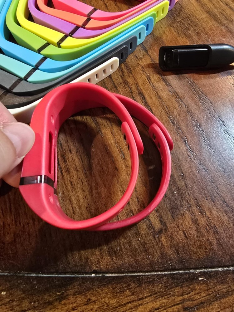 FITBIT FLEX WIRELESS ACTIVITY WRISTBAND FOR ANDROID AND IOS