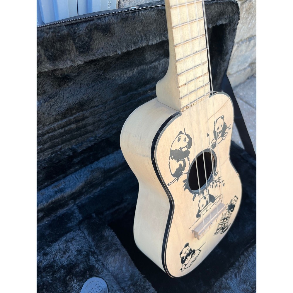 Vintage Regal Panda Soprano Ukulele