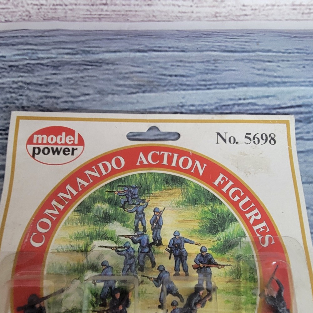 Model power H.O scale Commando Action Figures #5698 sealed