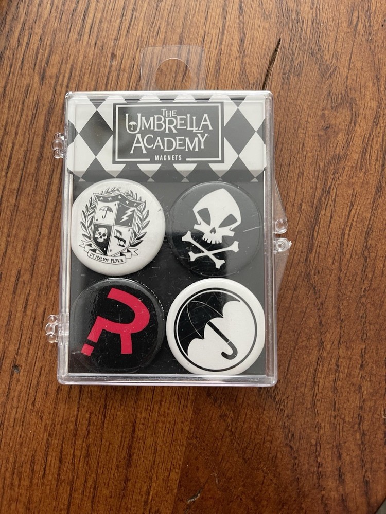 Umbrella Academy 4 pack Magnet Set and Case