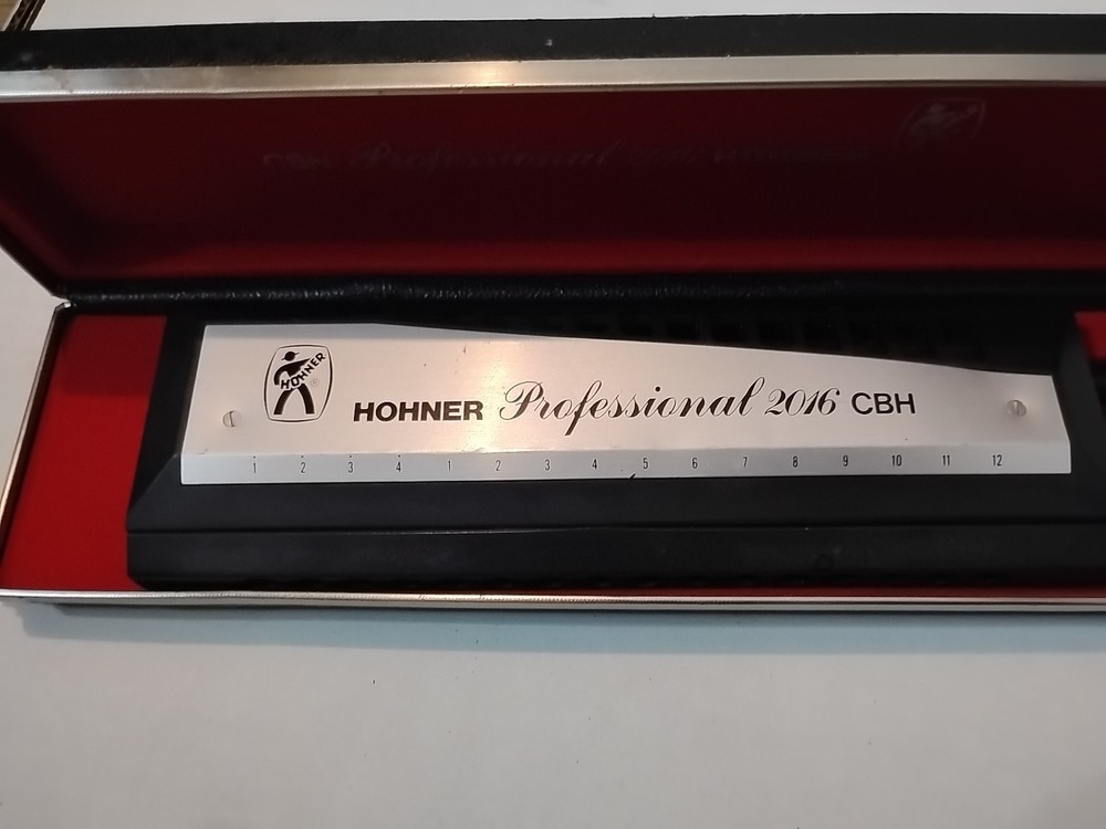 "PROFESSIONAL 2016 CBH" Chtomonica With Case Excellent Condition
