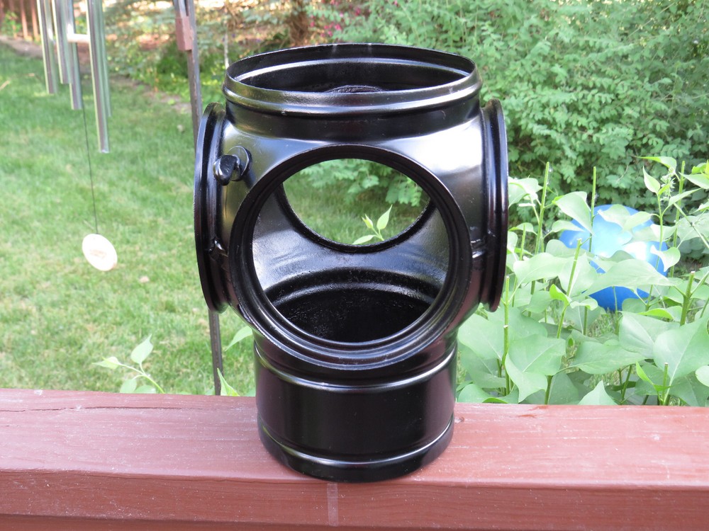 4 WAY RAILROAD LANTERN HOUSING NICE CONDITION