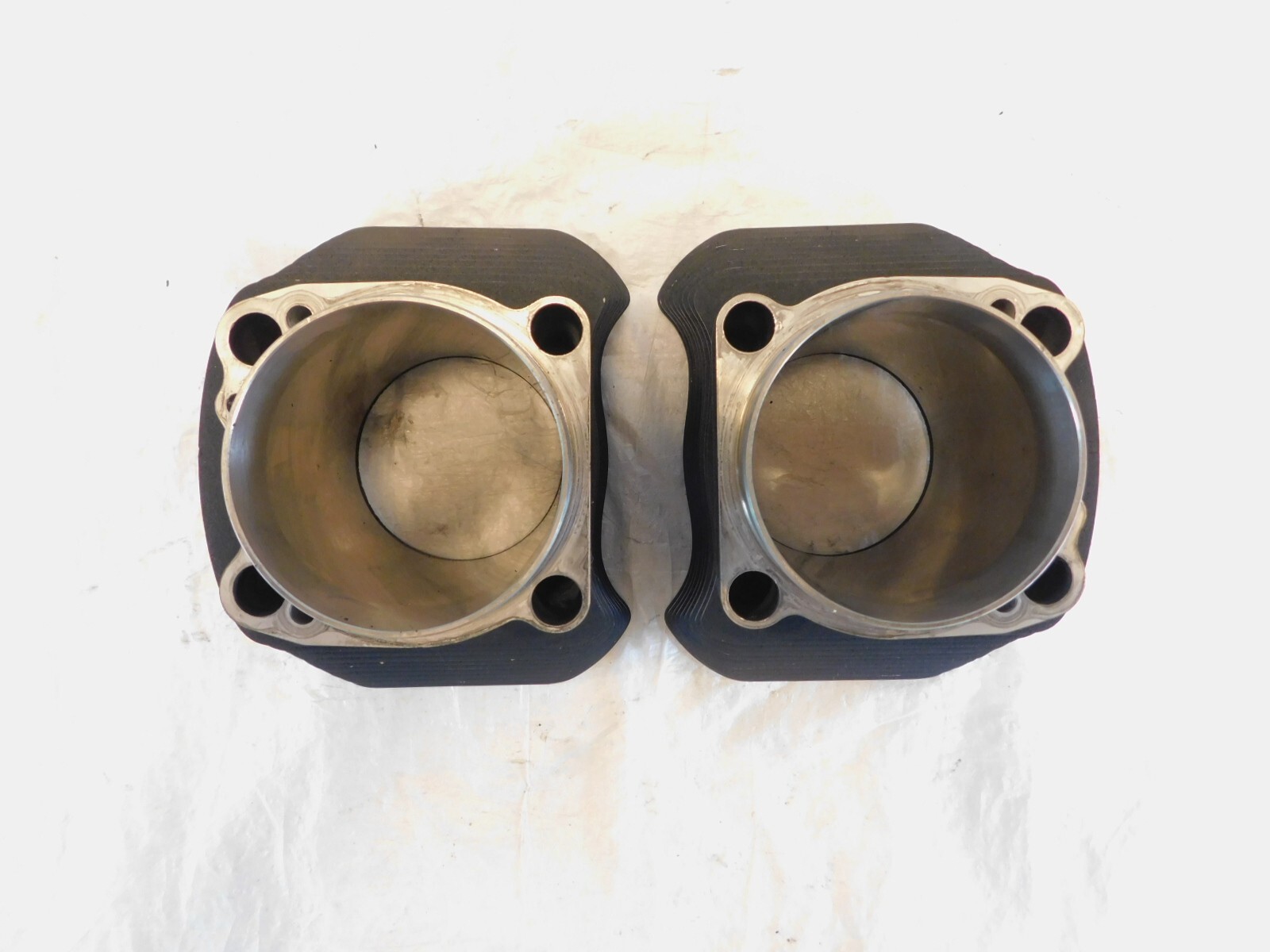 Harley Davidson Sportster 1200 48 Forty-Eight Engine Cylinders Barrel & Pistons