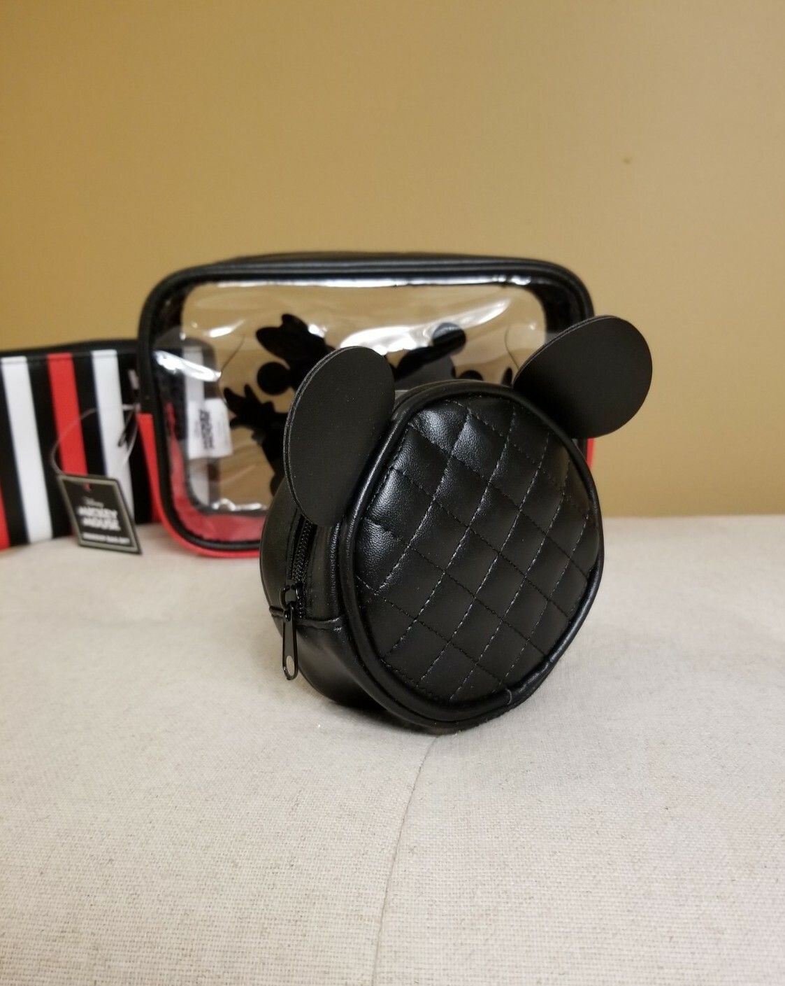 Disney Mickey Minnie Mouse Silhouette Kissing Cosmetic Makeup Bag Set NEW